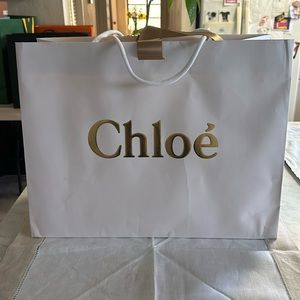 🌟✨Luxury Designer Bags and Boxes for Sale!✨🌟CHLOE 18”X 13 1/2. ✨🔥✨🔥✨🔥✨🔥✨🔥